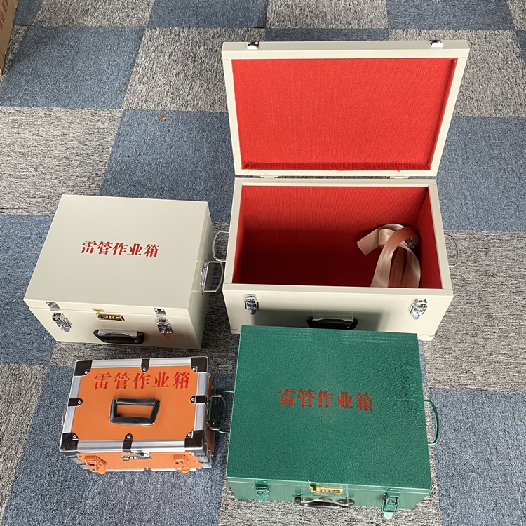 怀宁爆破工程作业箱如何选择？玻璃钢与传统材质的全面对比